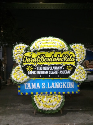 Papan Bunga Duka di Karanganom